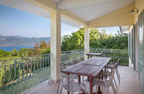 Torri del Benaco Villa | Villa Ilaria With pool