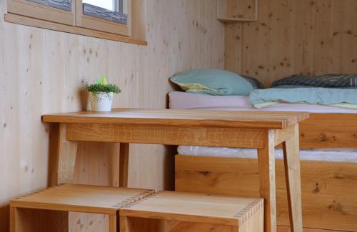 Deutsch Ossig Apartment | Villa Ilex - Ein Massivholzhaus direkt am See