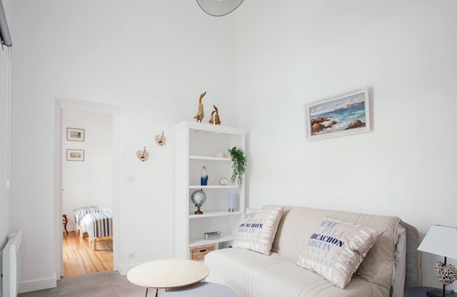 Arcachon Villa | Villa Imada Arcachon center, quiet and 200 meters from the beach