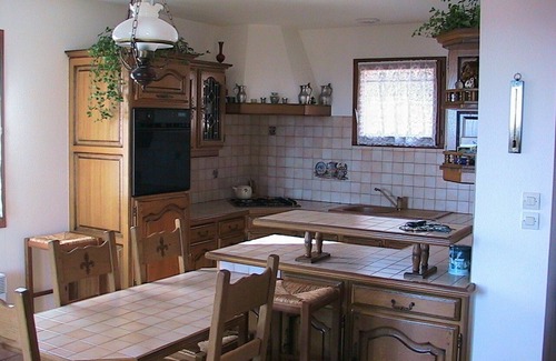 Planzolles Villa | Villa in a green setting