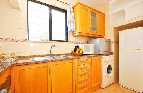 Areias de Sao Joao Villa | Villa in Albufeira near Praia da Oura Beach