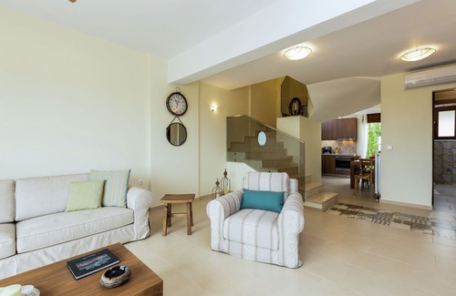 Skouloufia Villa | Villa in Arkadi with Panoramic Pool Views