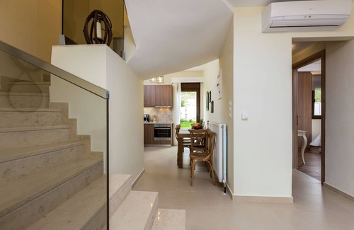 Skouloufia Villa | Villa in Arkadi with Panoramic Pool Views