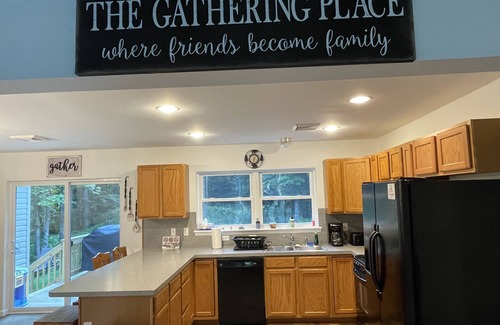 Pocono Lake Villa | Villa in Arrowhead Pocono Resort community Walking to the Lake .