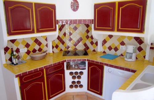 Bagnols-en-Foret Villa | Villa in Bagnols near Sea with Pool