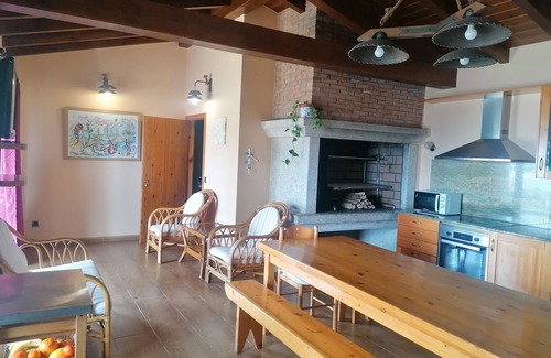 Baiona Ski Chalet | Villa in Baiona 1100 m from the Beach