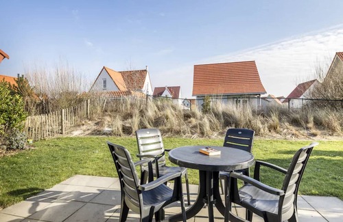 Cadzand-Bad Villa | Villa in Cadzand-Bad near North Sea Beach