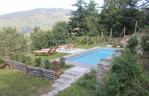 Cortona Villa | Villa in Cortona with Panoramic Pool Views