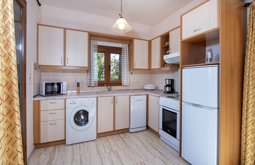 Asteri House | Villa in Crete near Rethymno Beach
