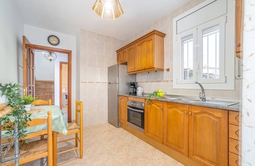 Empuriabrava Villa | Villa in Empuriabrava with Private Pool