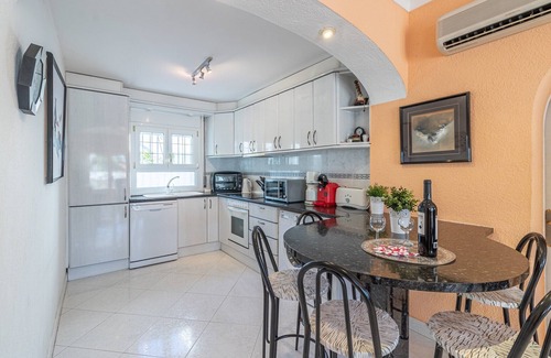 Empuriabrava Villa | Villa in Empuriabrava with Private Pool & Mooring