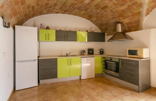 Llers House | Villa in Figueres with Private Pool