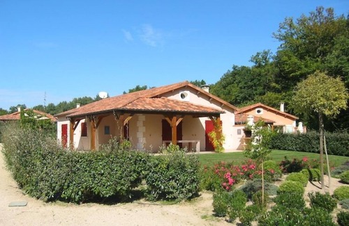 Les Forges Villa | Villa in France with Garden & Barbecue