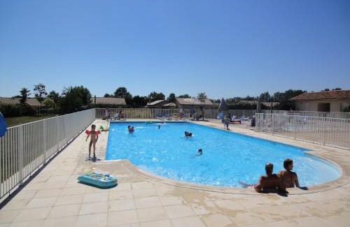 Les Forges Villa | Villa in France with Garden & Barbecue
