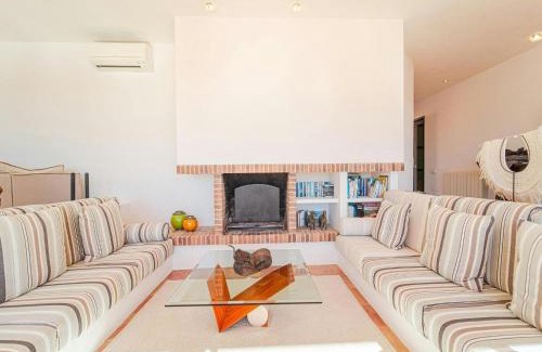 Sant Josep de sa Talaia Villa | Villa in Ibiza with Infinity Pool & Sea Views