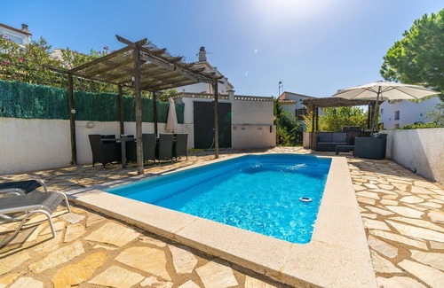 L'Escala Villa | Villa in L'Escala with Private Pool & Nature
