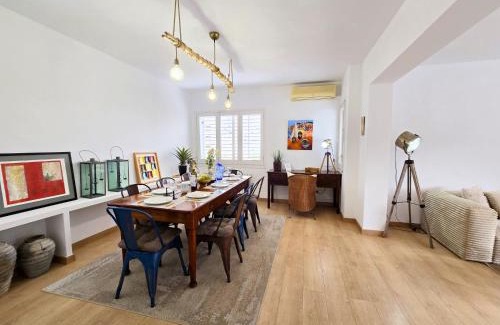 L'Escala Villa | Villa in L Escala with Private Pool & Beaches