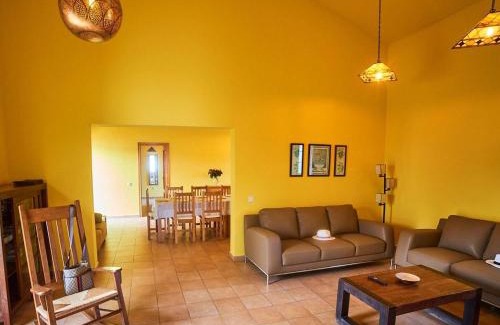 Villaverde House | Villa in La Oliva with Volcano View Pool