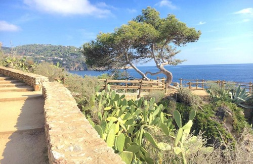 Llafranc Villa | Villa in Llafranc near Sea beach