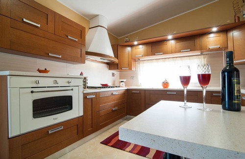 Melissano Villa | Villa in Melissano with 4 bedrooms sleeps 12