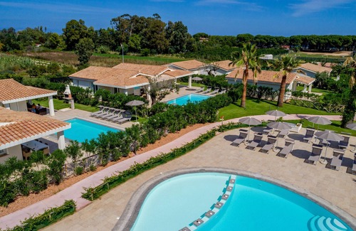 Cardedu House | Villa in new residence with shared swimming pool and air conditioning
