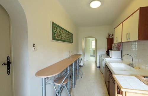 Nyons Villa | Villa in Nyons with Pool near Creek
