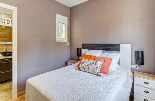 Oliva Villa | Villa in Oliva near Platja d'Oliva Beach, cleaning included