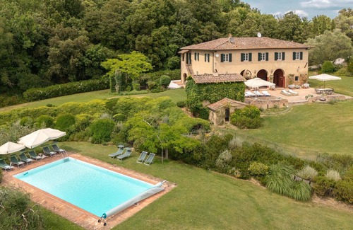 Palaia Villa | Villa in Palaia with 7 bedrooms sleeps 14