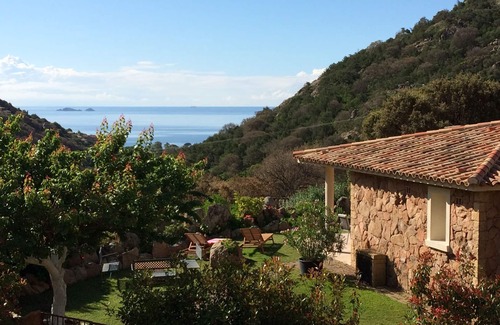 Porto-Vecchio House | Villa in Palombaggia 800m away from the beach with 3 bedrooms and private area