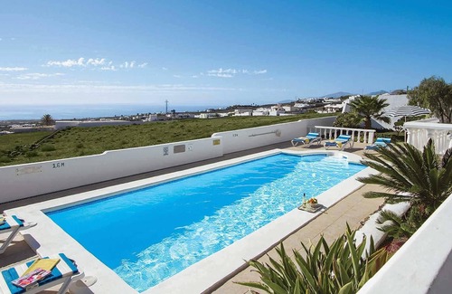 Macher Villa | Villa in prime yet private location w/ pool.