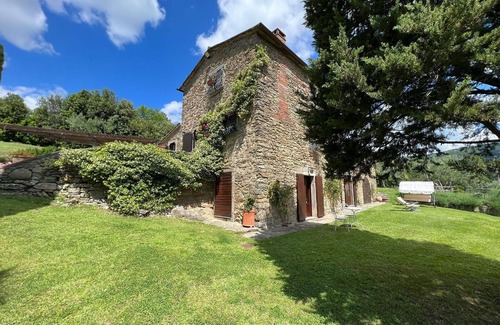 Cortona Villa | Villa in Sant'angiolo with 5 bedrooms sleeps 12