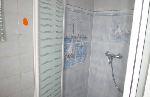 Frontignan Villa | Villa in secure residence with beach access