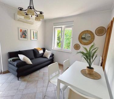 Seget Donji Apartment | Villa in Seget