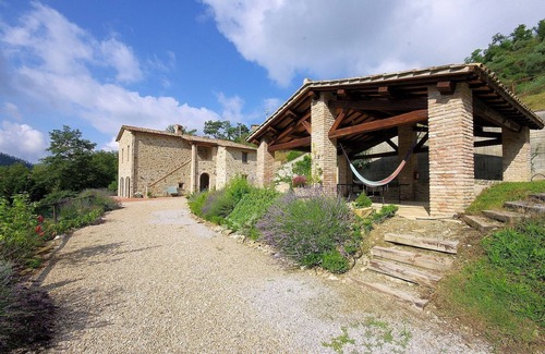 Camporeggiano Villa | Villa In Sioli, Between Umbertide And Gubbio.