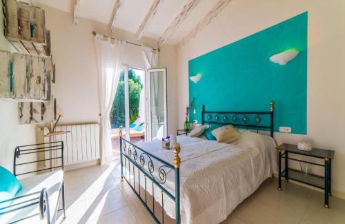 Son Serra de Marina House | Villa in Son Serra near Pristine Beaches