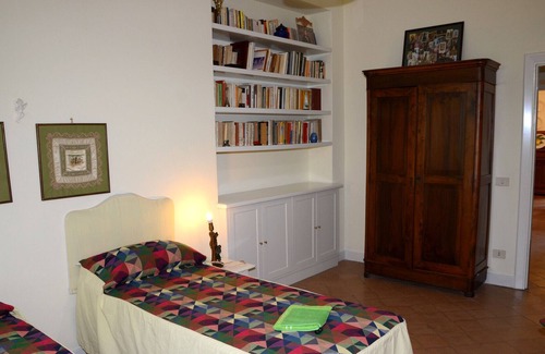 Ischia Porto Apartment | villa in the green by the sea
