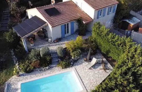 Vailhauques Villa | Villa in the South of France. Ideal for families!