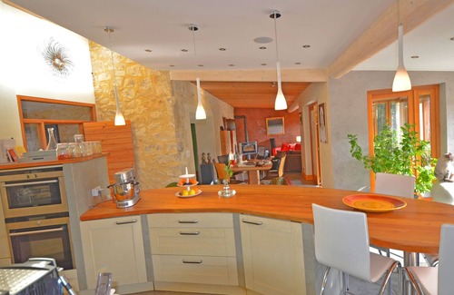 Puygiron Villa | Villa in the woods 6 bedrooms 12/15 people jacuzzi hammam private heated pool