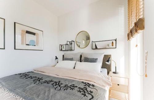 Zeewolde Villa | Villa in Zeewolde with Private Jetty, cleaning included