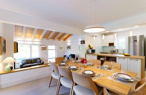 Tucepi Villa | Villa in Župa with Infinity Pool & Biokovo Views