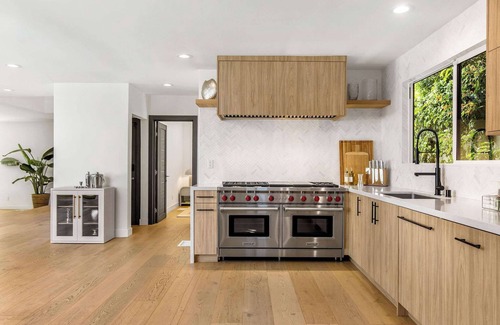 Hollywood Hills West Villa | Villa Incanto Summary