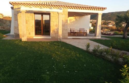 Tanaunella House | VILLA INDIPENDENTE AL MARE BUDONI