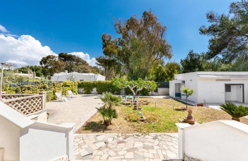 Maruggio Villa | Villa Iole by BarbarHouse