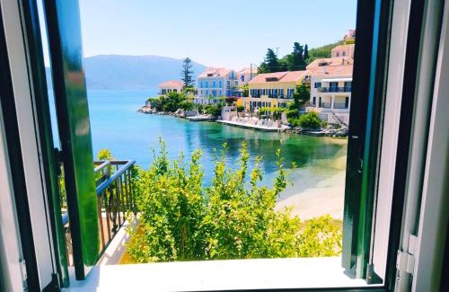 Fiskardo House | Villa Ireni Waterfont