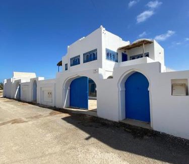Mezraia Villa | Villa iris piscine commune