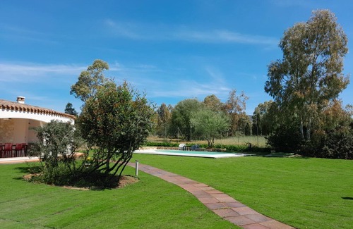 Costa Rei Villa | Villa 'Iris' with Private Pool, Wi-Fi and Air Conditioning
