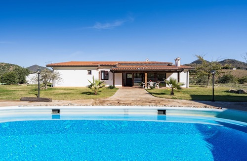 Cannonau di Sardegna Wine Area Villa | Villa "Is Carcuris" with Mountain View, Private Pool & Wi-Fi