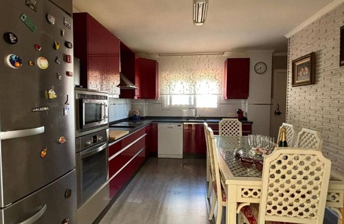 Alhaurin de la Torre Villa | 'Villa Isabella' with Mountain Views, Wi-Fi and Air Conditioning