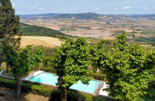 Montecatini Val di Cecina Villa | Villa Sorbaiano 16 In Montecatini val di Cecina, Tuscany