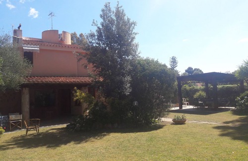 Santa Margherita di Pula House | Villa with luxuriant garden, 250 mt from sea